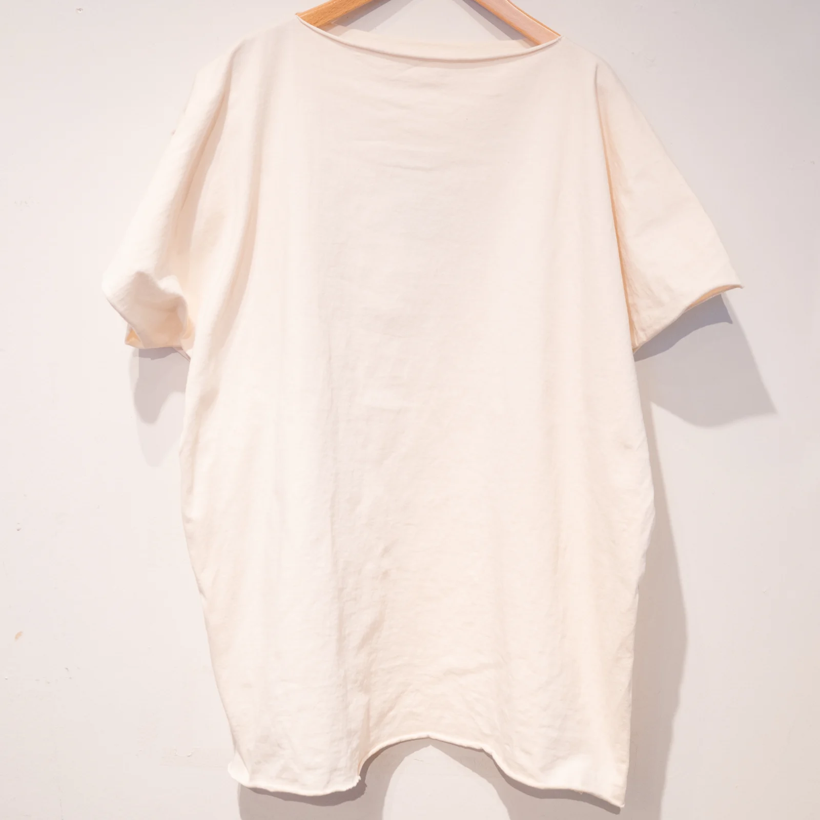 26SS — 白いTシャツ、正面